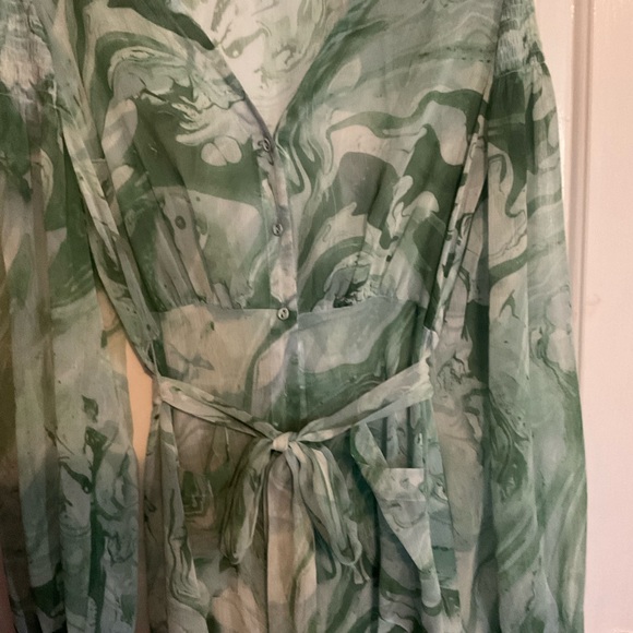 Guess Sheer Maxi Dress. Size Small. - Picture 7 of 10